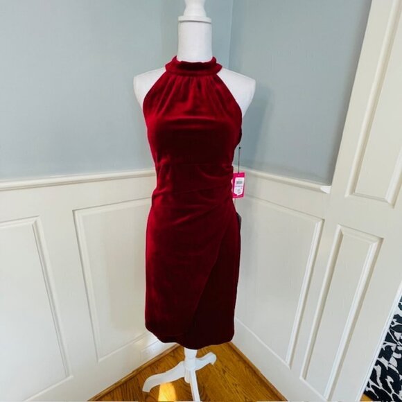 Vince Camuto Red/Burgundy Velvet Draped Ruched Halter Neck Dress NWT 6 - Picture 5 of 11